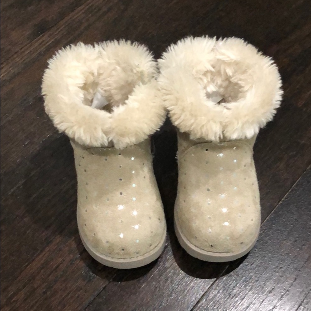 Cat and Jack booties